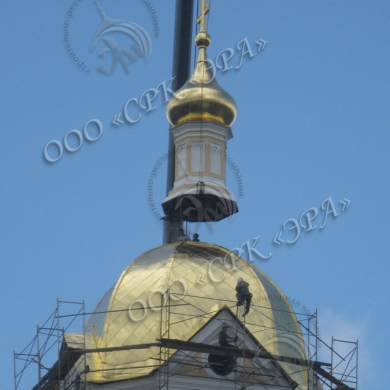 Новые купола и крест на Дивеевской колокольне